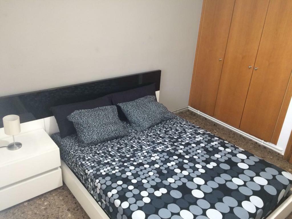 דירות ולנסיה Amplio Y Comodo Apartamento Con Parking מראה חיצוני תמונה