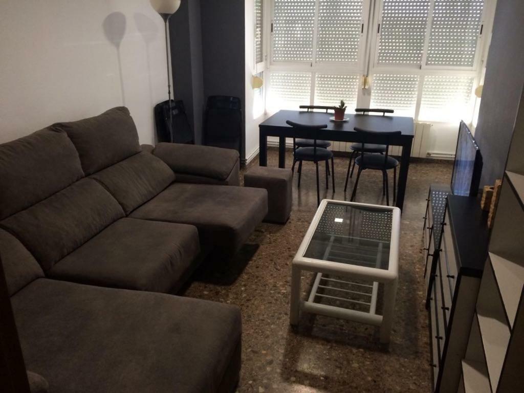 דירות ולנסיה Amplio Y Comodo Apartamento Con Parking מראה חיצוני תמונה
