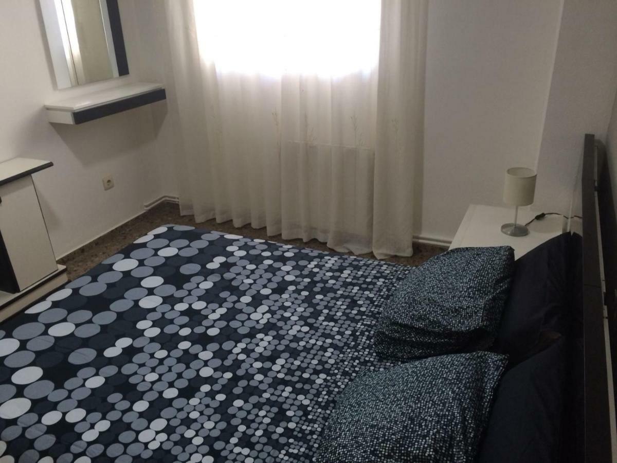 דירות ולנסיה Amplio Y Comodo Apartamento Con Parking מראה חיצוני תמונה