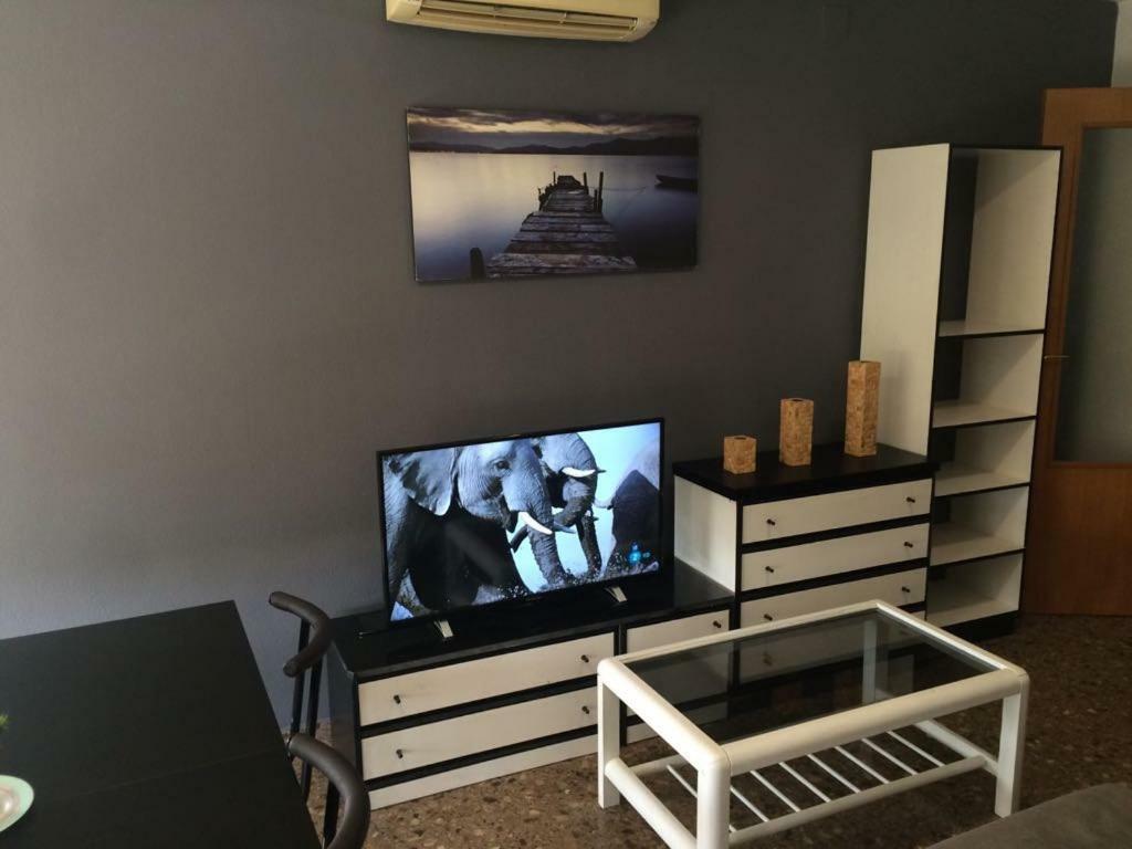 דירות ולנסיה Amplio Y Comodo Apartamento Con Parking מראה חיצוני תמונה