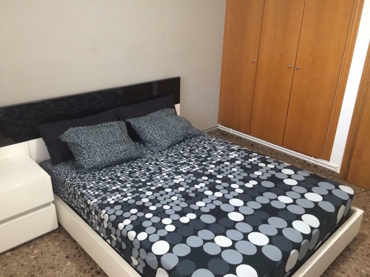 דירות ולנסיה Amplio Y Comodo Apartamento Con Parking מראה חיצוני תמונה